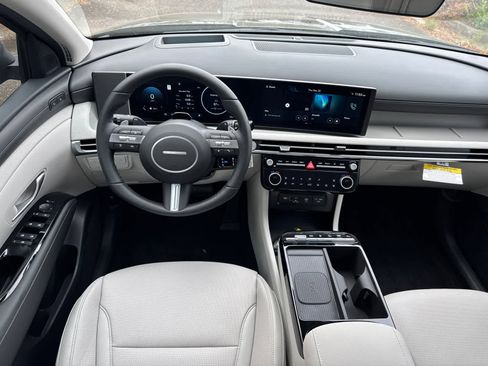 New 2026 Hyundai Tucson Limited FWD image 18