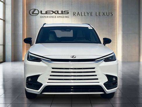 New 2026 Lexus TX 500h AWD image 2