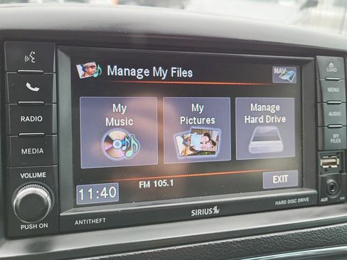 Used 2019 Dodge Grand Caravan SXT w/ Rear Park Assist Package image 32