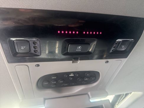 Used 2015 GMC Yukon Denali w/ Open Road Package AWD/4WD image 54