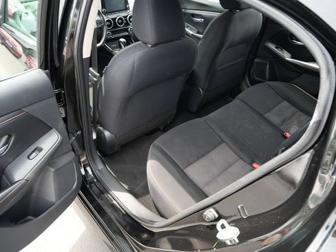 Used 2020 Nissan Sentra SR w/ Electronics Package FWD image 18