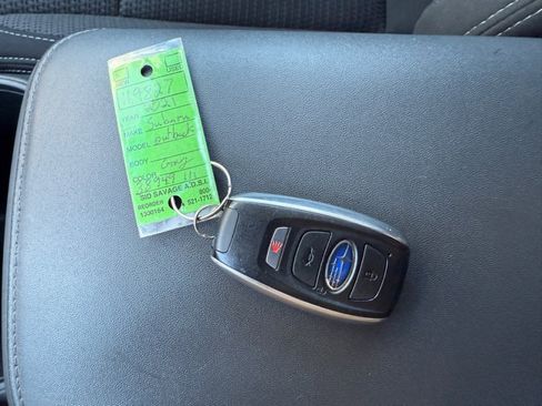 Used 2021 Subaru Outback Premium image 40