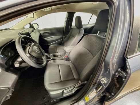 Certified 2025 Toyota Corolla LE FWD image 18