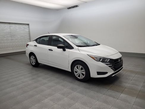 Used 2024 Nissan Versa S FWD image 11
