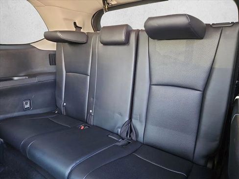 Used 2025 Toyota Grand Highlander FWD image 19