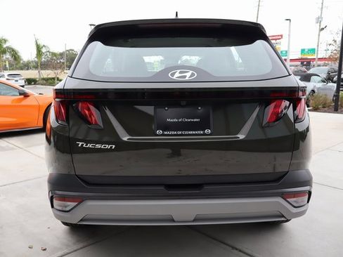Used 2025 Hyundai Tucson SE image 5