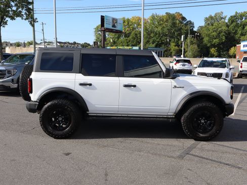 Used 2023 Ford Bronco Wildtrak AWD/4WD image 11