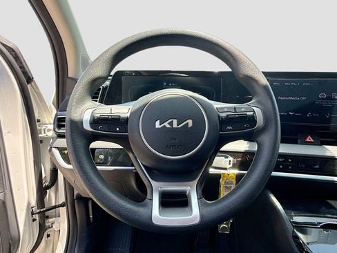 Used 2023 Kia Sportage LX FWD image 35
