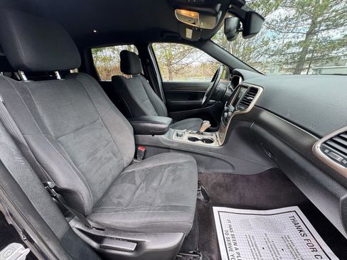 Used 2016 Jeep Grand Cherokee Laredo w/ Quick Order Package 23E image 23