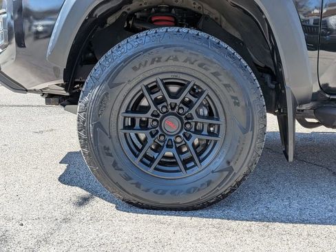 Used 2021 Toyota Tacoma TRD Pro image 31