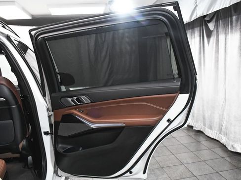 Used 2026 BMW X7 M60i AWD/4WD image 14