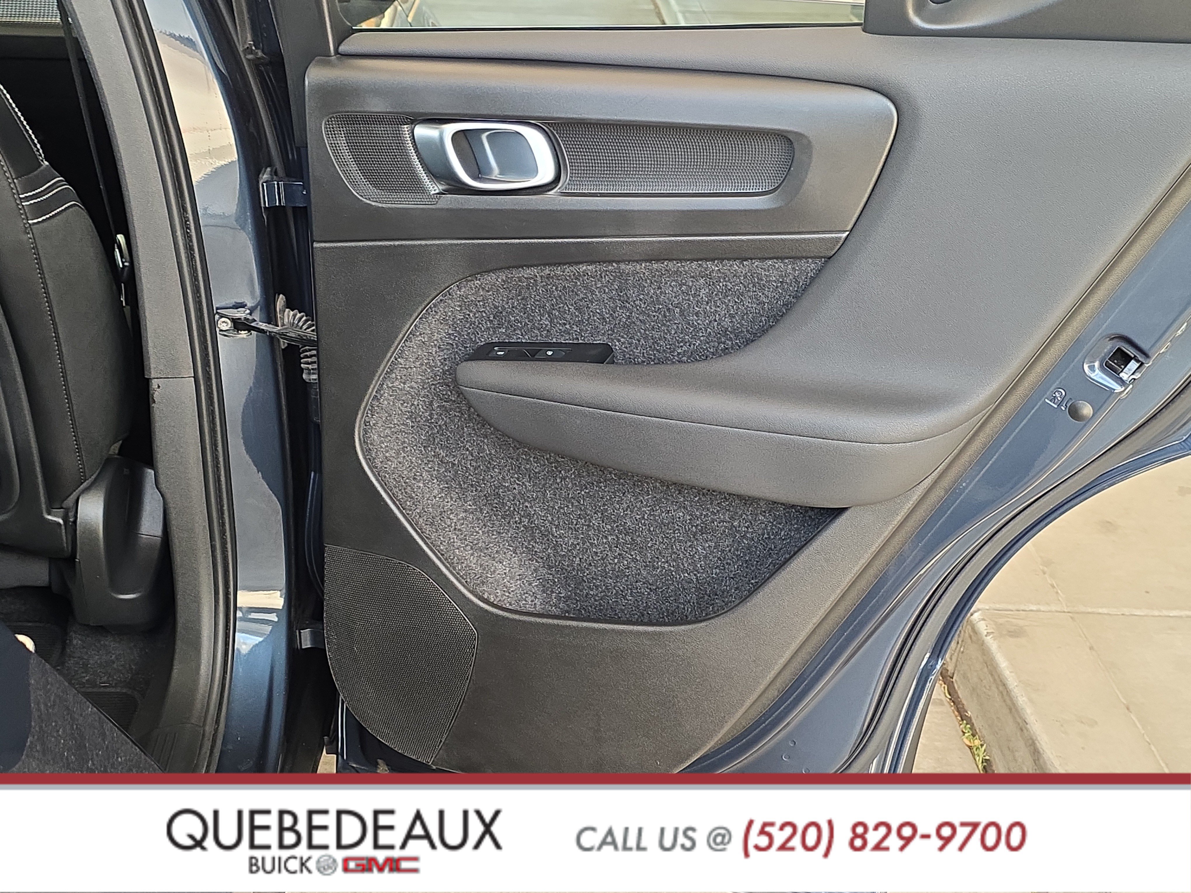 Used 2022 Volvo XC40 P8 Recharge Ultimate AWD/4WD image 23