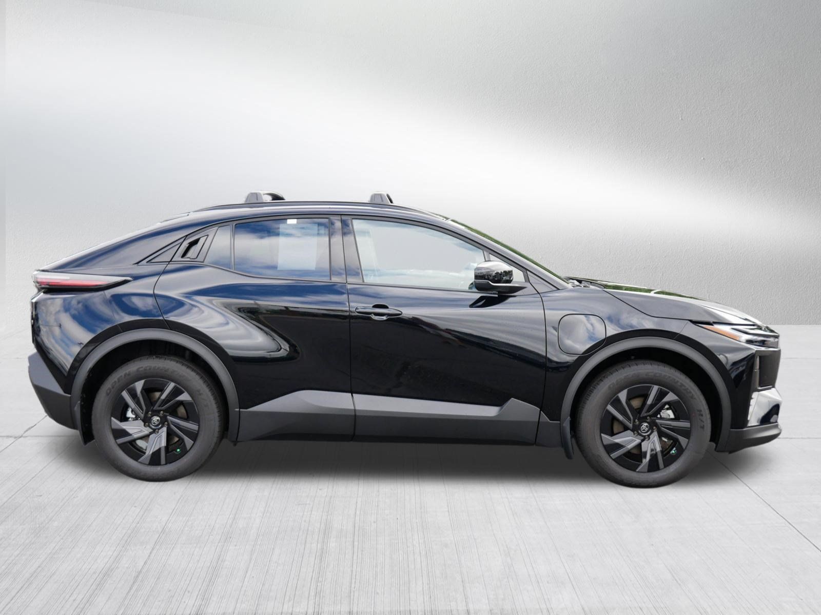 Used 2026 Toyota C-HR w/ Cold Weather Package AWD/4WD image 8