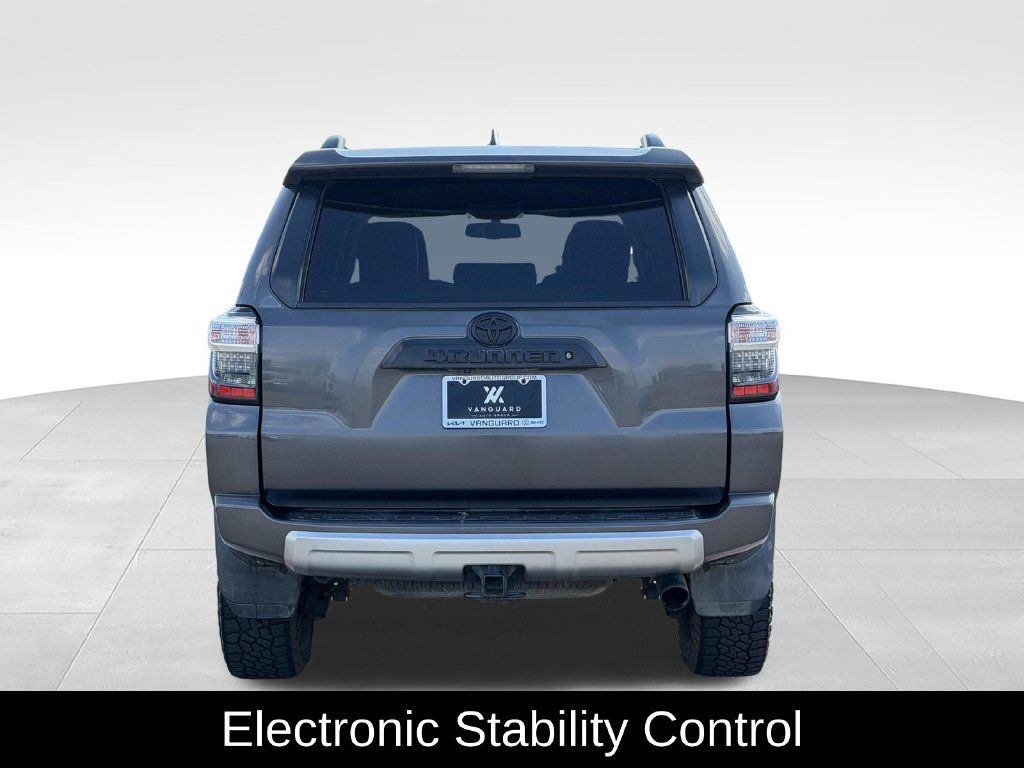 Used 2019 Toyota 4Runner TRD Off-Road Premium AWD/4WD image 8