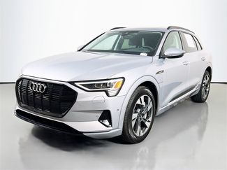 Certified 2022 Audi e-tron Premium w/ Convenience Plus Package video 3