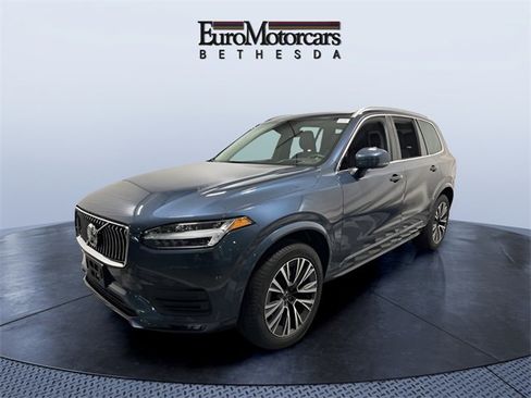 Used 2022 Volvo XC90 T5 Momentum w/ Advanced Package image 1