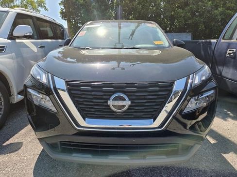 Used 2023 Nissan Rogue SV AWD/4WD image 2