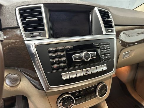 Used 2015 Mercedes-Benz ML 250 BlueTEC 4MATIC image 23