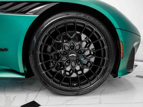 Used 2023 Aston Martin DBS Coupe RWD image 40