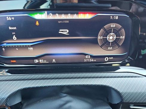 Used 2023 Volkswagen Golf R AWD/4WD image 4