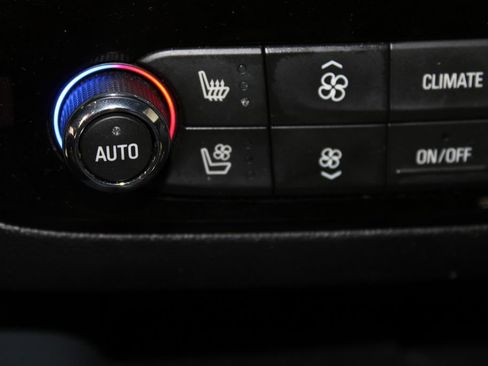 Used 2022 Buick Enclave Premium image 47