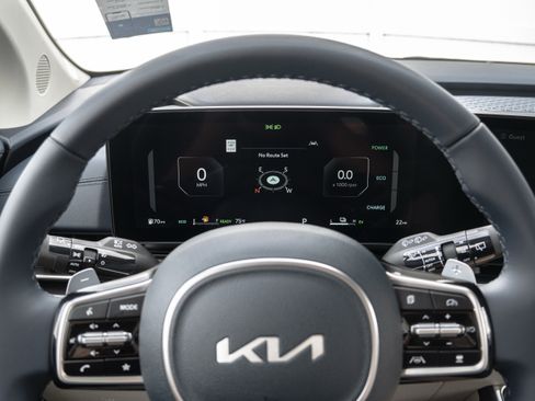 New 2026 Kia Carnival SX w/ SX Dark Edition Package FWD image 15