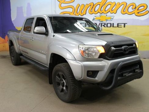 Used 2015 Toyota Tacoma 4x4 Double Cab image 4