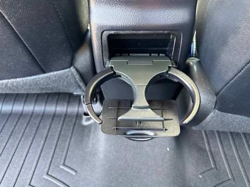 Used 2017 Toyota Corolla SE w/ Carpet Mat Package (TMS) FWD image 26