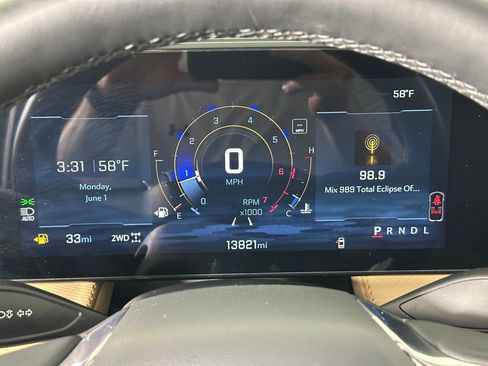 Used 2025 Chevrolet Equinox ACTIV w/ Safety and Technology Package AWD/4WD image 15