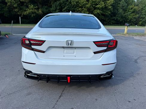 Used 2019 Honda Accord Sport image 6