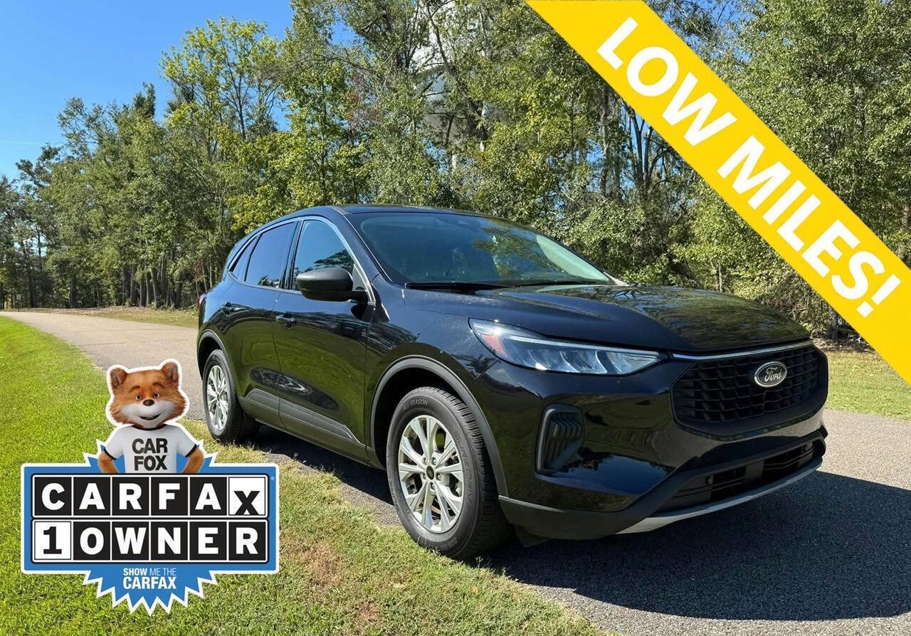 Used 2024 Ford Escape Active FWD image 1