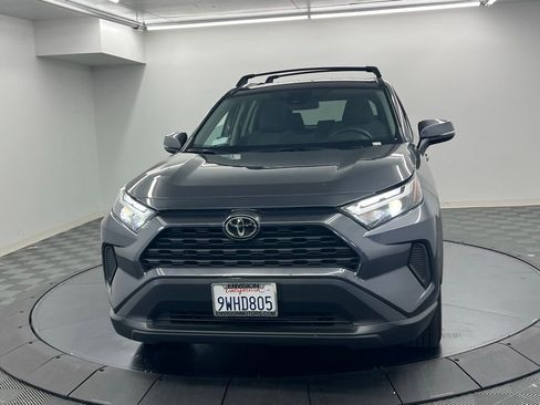 Used 2025 Toyota RAV4 XLE FWD image 5