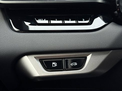 Used 2025 Lexus RX 450h 450h+ Luxury image 32