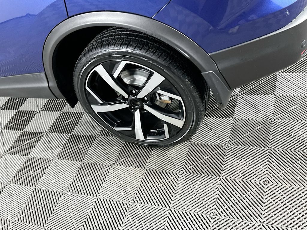 Certified 2021 Nissan Rogue Sport SL FWD image 41