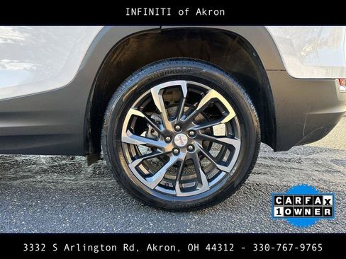 Used 2022 GMC Terrain SLT w/ LPO, Floor Liner Package image 22