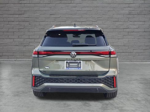 New 2026 Volkswagen Tiguan SE R-Line FWD image 4