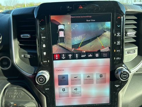 New 2026 RAM 2500 Big Horn AWD/4WD image 18