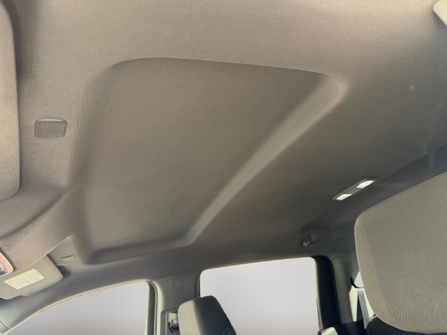 Used 2022 Chevrolet Silverado 1500 Custom Trail Boss w/ LPO, Dark Essentials Package AWD/4WD image 12