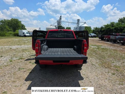 Used 2018 Chevrolet Silverado 1500 LT w/ All Star Edition AWD/4WD image 30