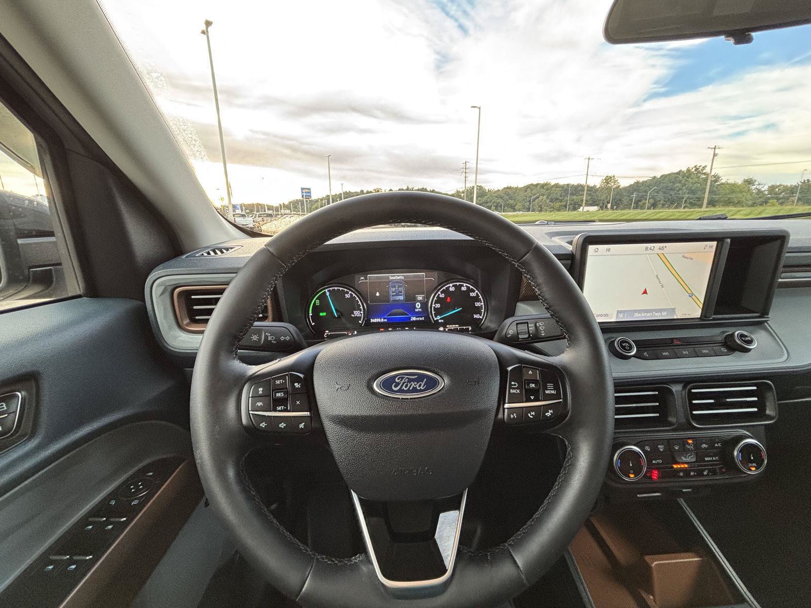 Used 2024 Ford Maverick Lariat FWD image 25