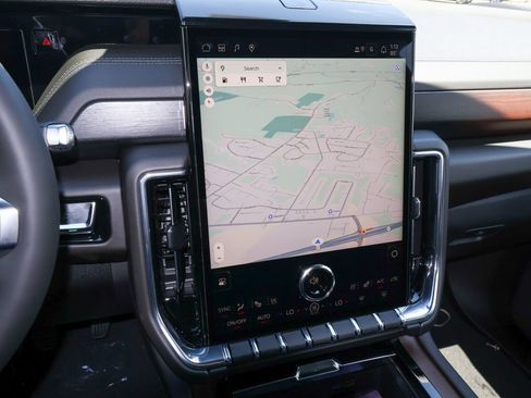 New 2026 GMC Yukon Denali w/ Advanced Technology Package AWD/4WD image 19