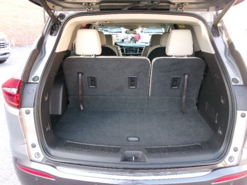 Used 2019 Buick Enclave Essence image 15