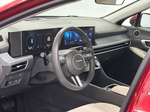 Used 2025 Hyundai Sonata SEL FWD image 12