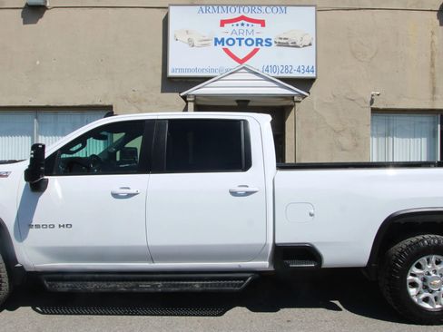 Used 2023 Chevrolet Silverado 2500 LT image 5