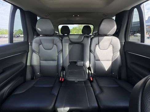 Used 2020 Volvo XC90 T8 Momentum w/ Protection Package Premier AWD/4WD image 34