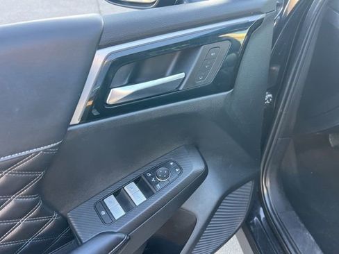 Used 2022 Mitsubishi Outlander SEL image 22