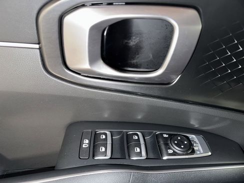 Certified 2023 Kia Sorento EX image 20