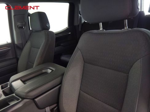 Used 2023 GMC Sierra 1500 SLE image 27