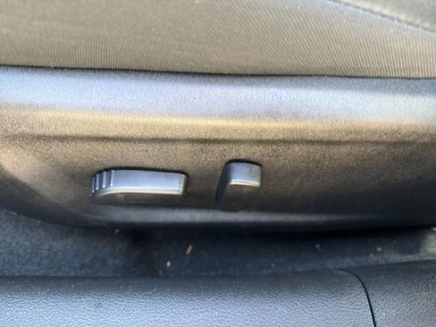 Used 2025 Nissan Altima 2.5 SV image 15