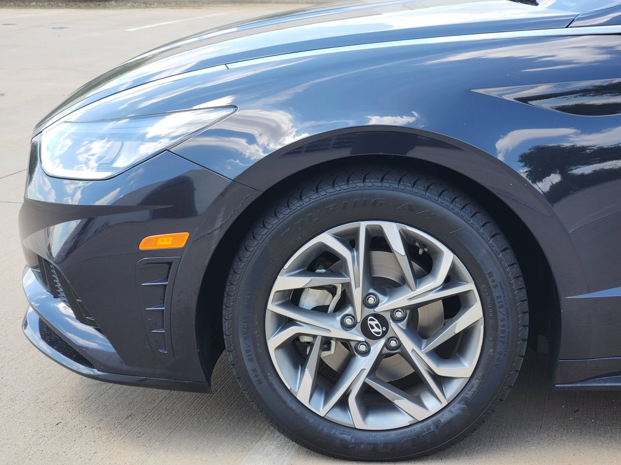 Used 2023 Hyundai Sonata SEL w/ Convenience Package FWD image 5